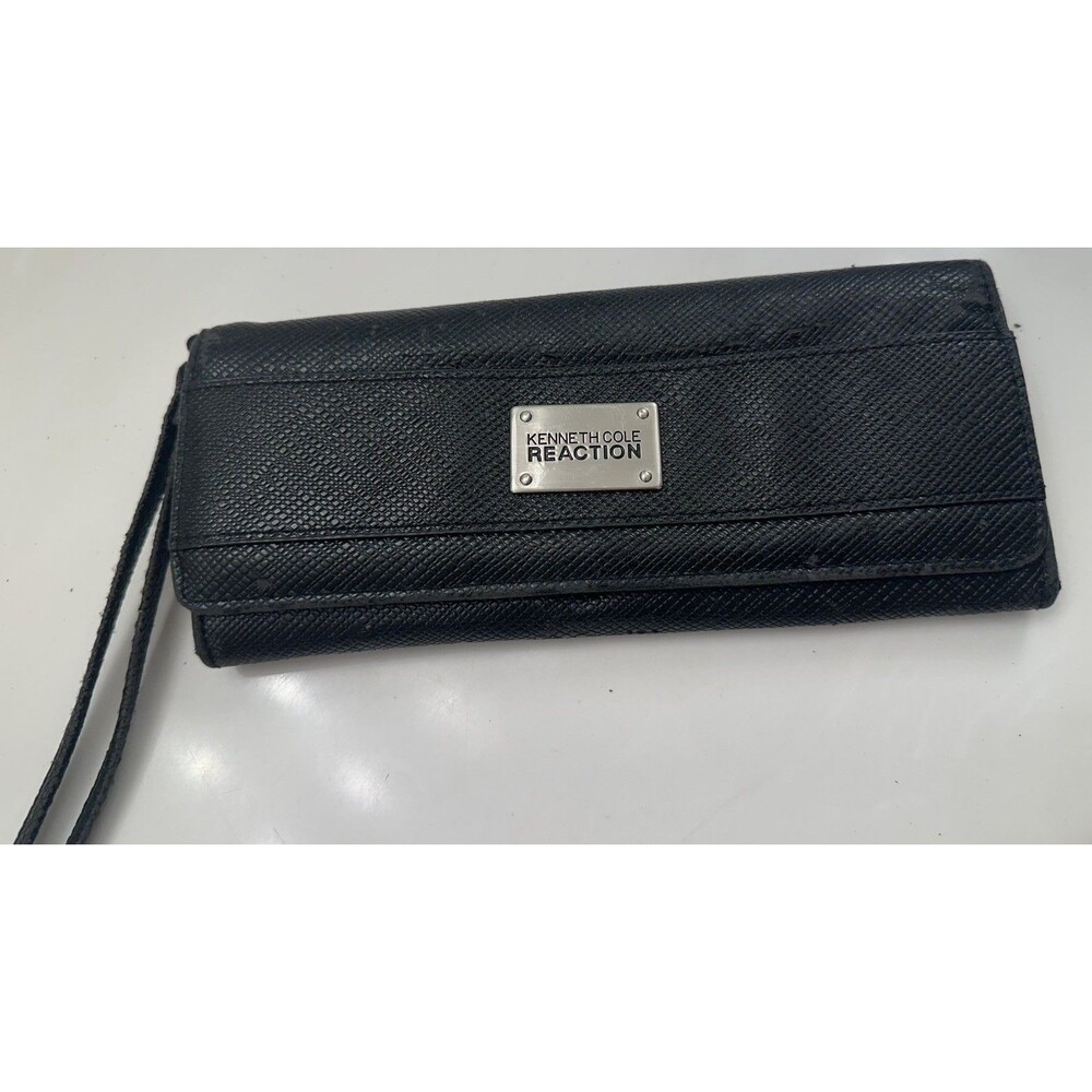 Kenneth Cole Reaction Black Wristlet Wallet Folding Zipper Credit Card